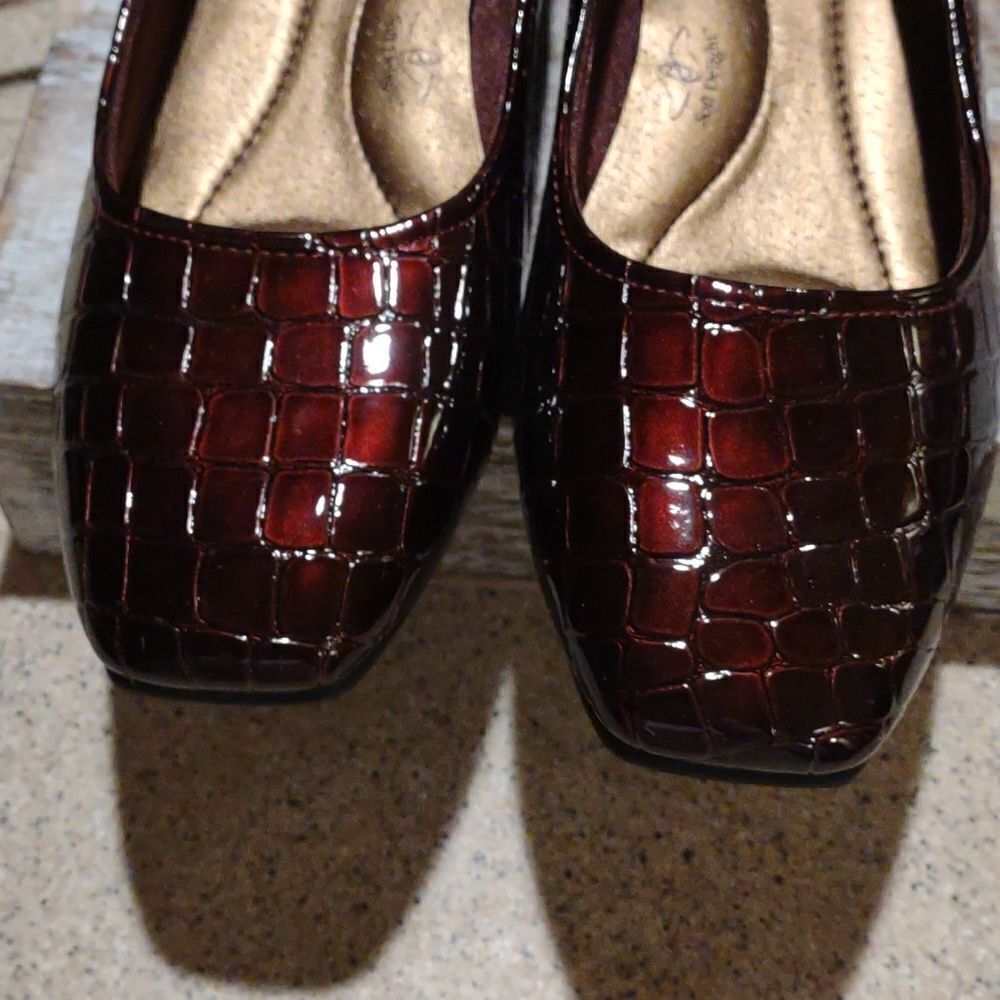 Soft Style Size 8.5 Shoes. A10 View 4